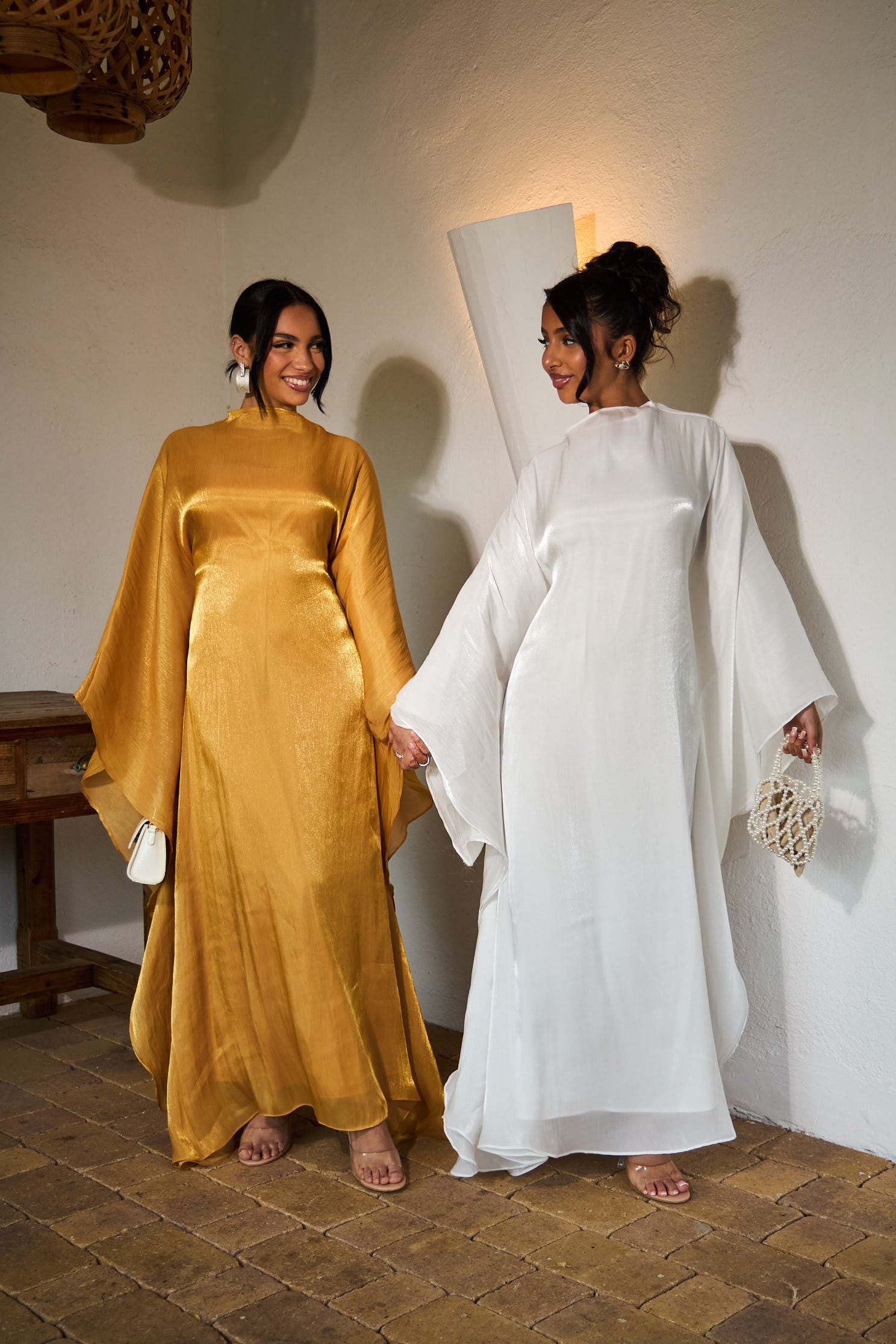 Ensemble 2 pièces robe + gilet à enfiler satiné blanc