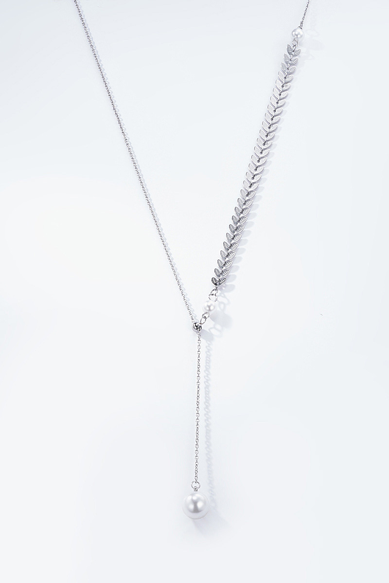 Collier argenté à épi