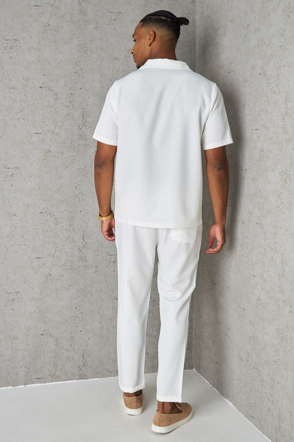 2-piece white shirt + pants set