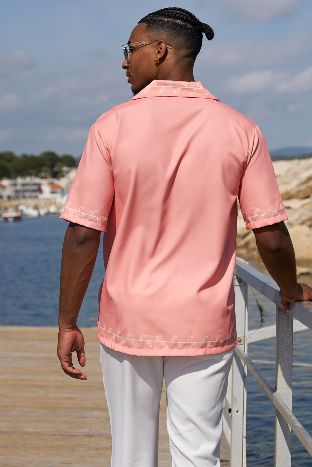Chemise rose à motif