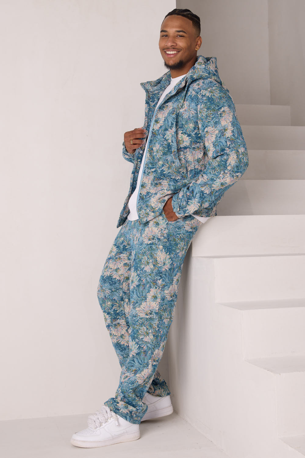 Ensemble 2 pièces veste + jogging bleu à fleurs