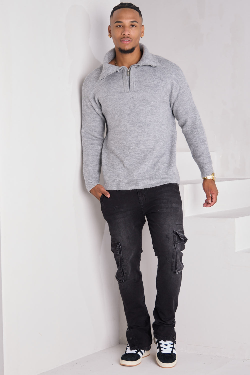 Pull en maille gris texturé