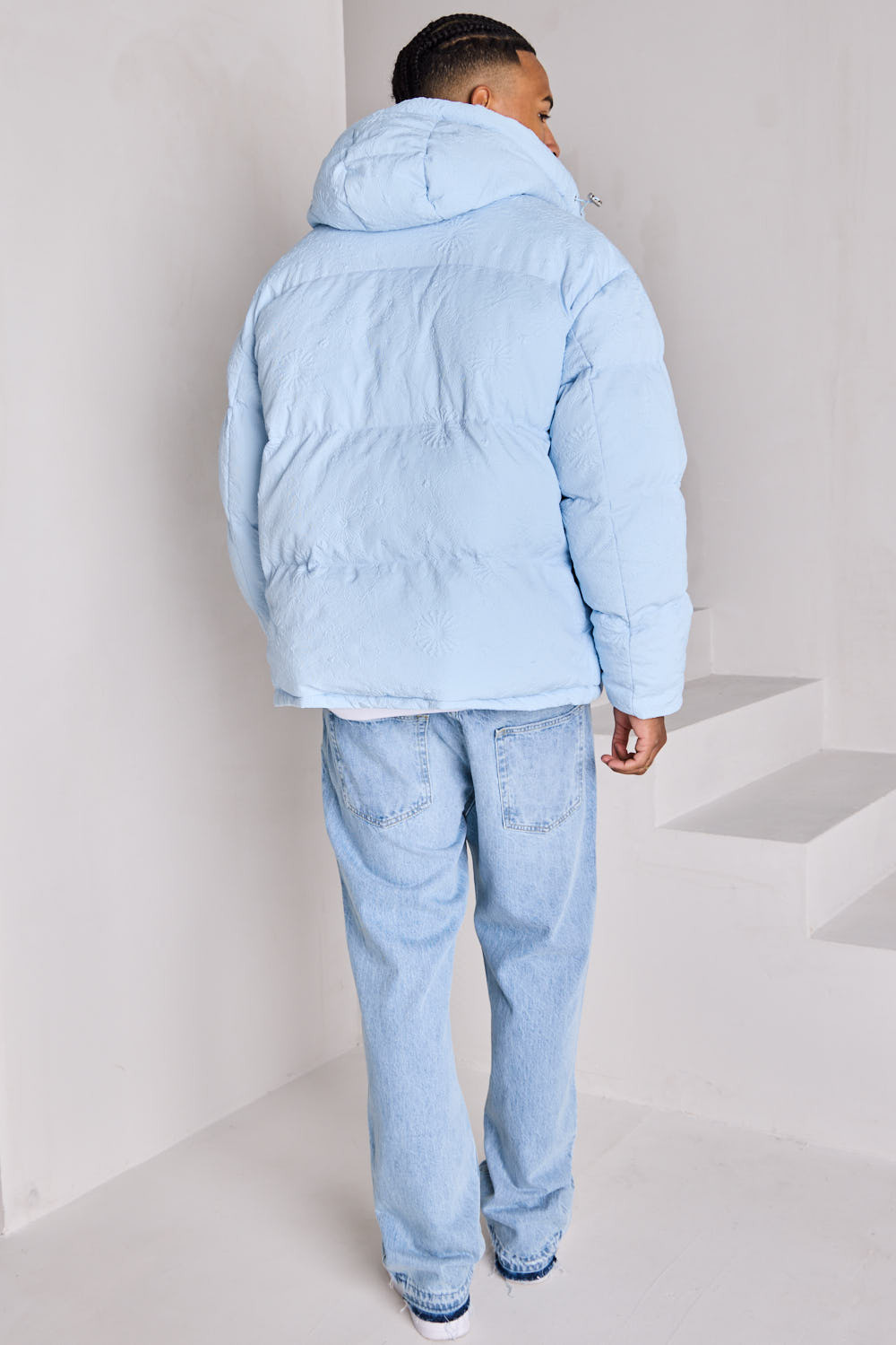 Doudoune matelassée bleu clair à imprimé fleuri