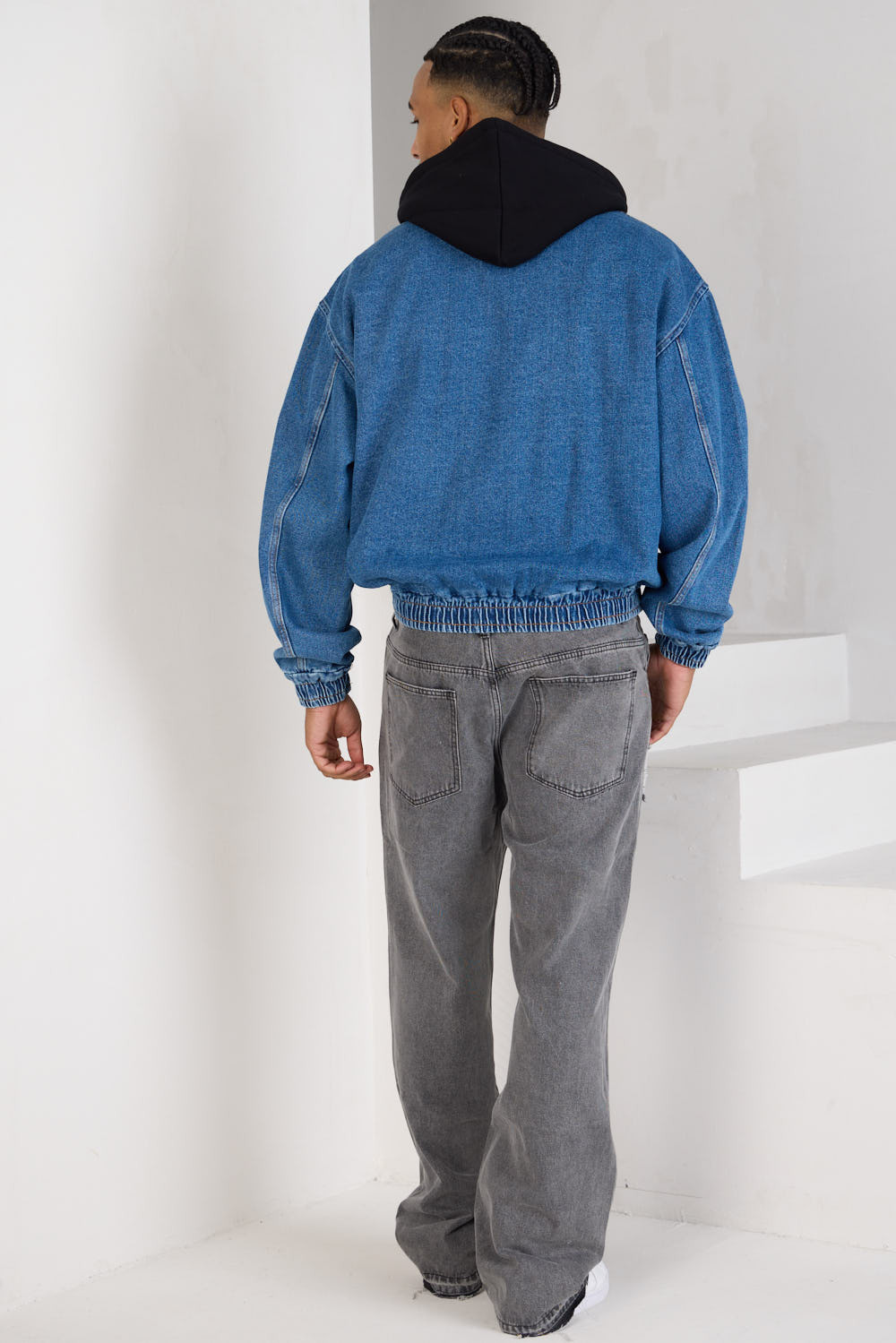 Veste en jean bleu à capuche bi-matière