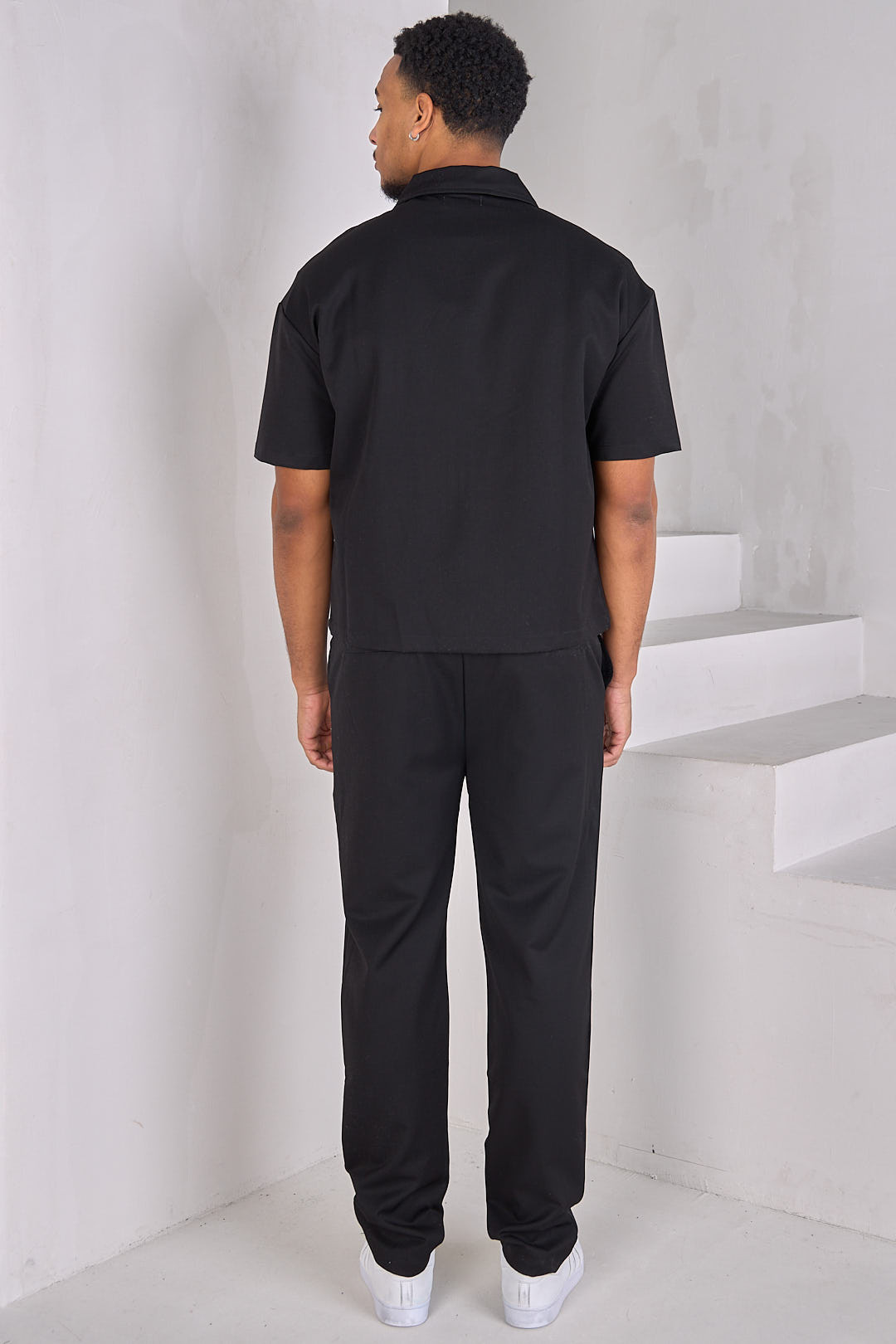Ensemble 2 pièces chemise zippée + pantalon noir