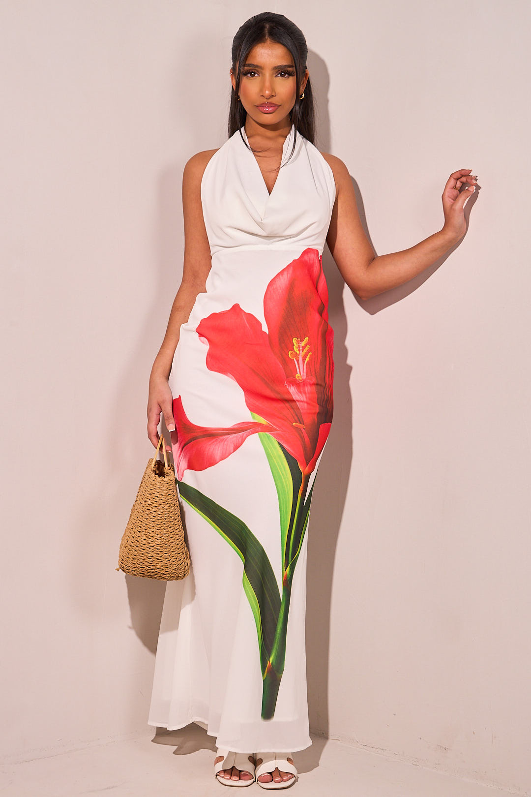 Robe longue col bénitier rouge