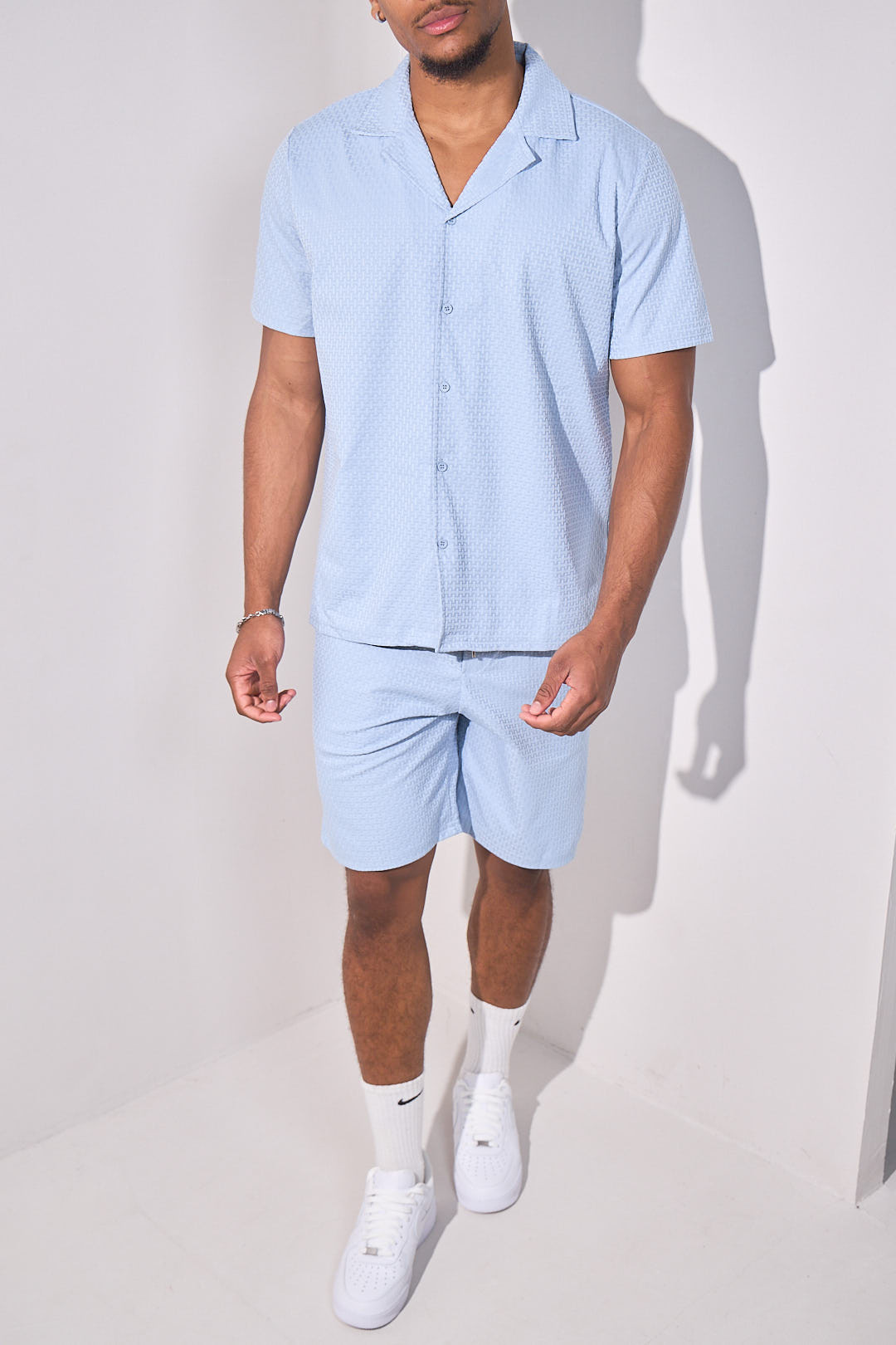 Ensemble 2 pièces à motifs brodés chemise + short bleu
