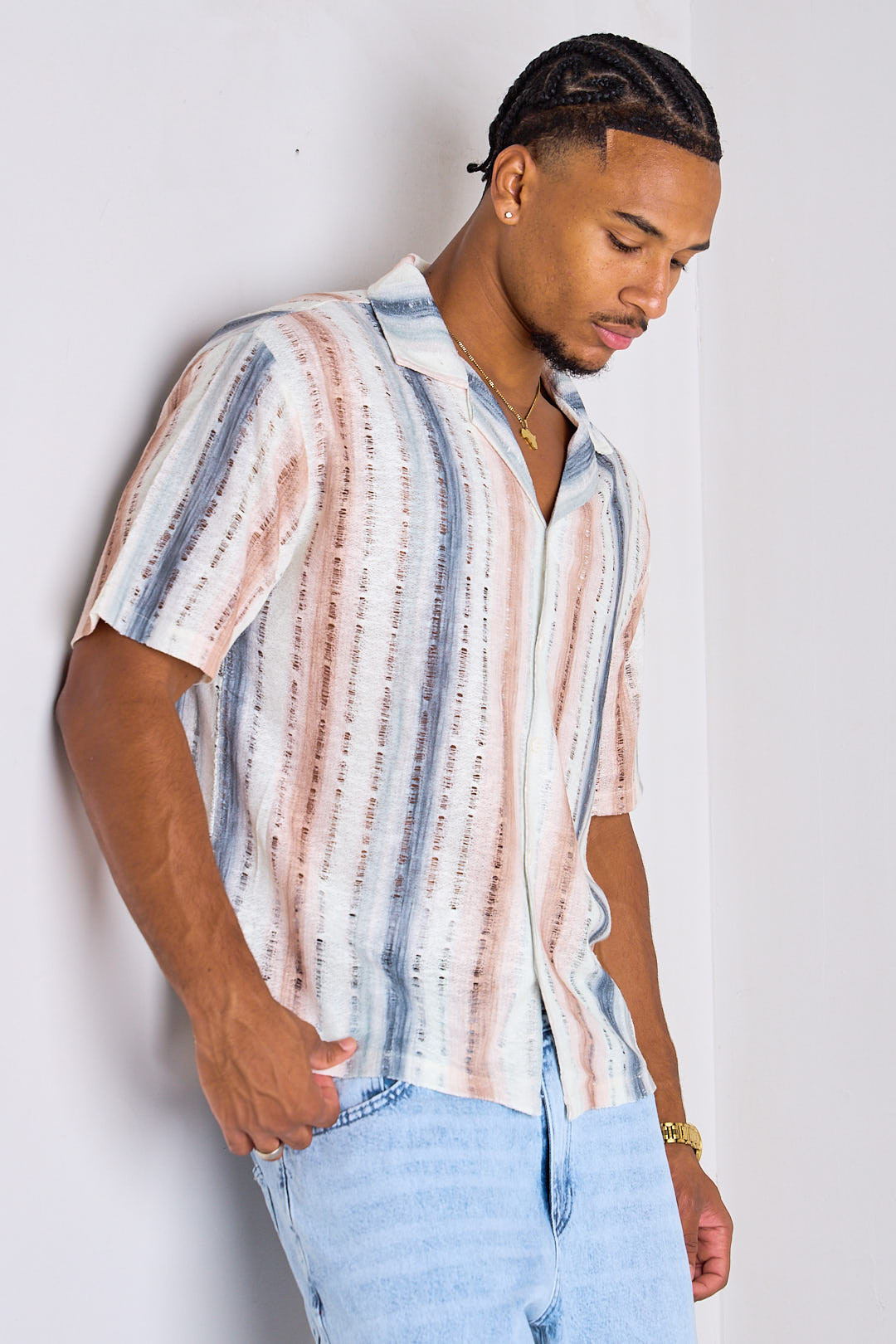 Chemise tons gris et beige ajourée