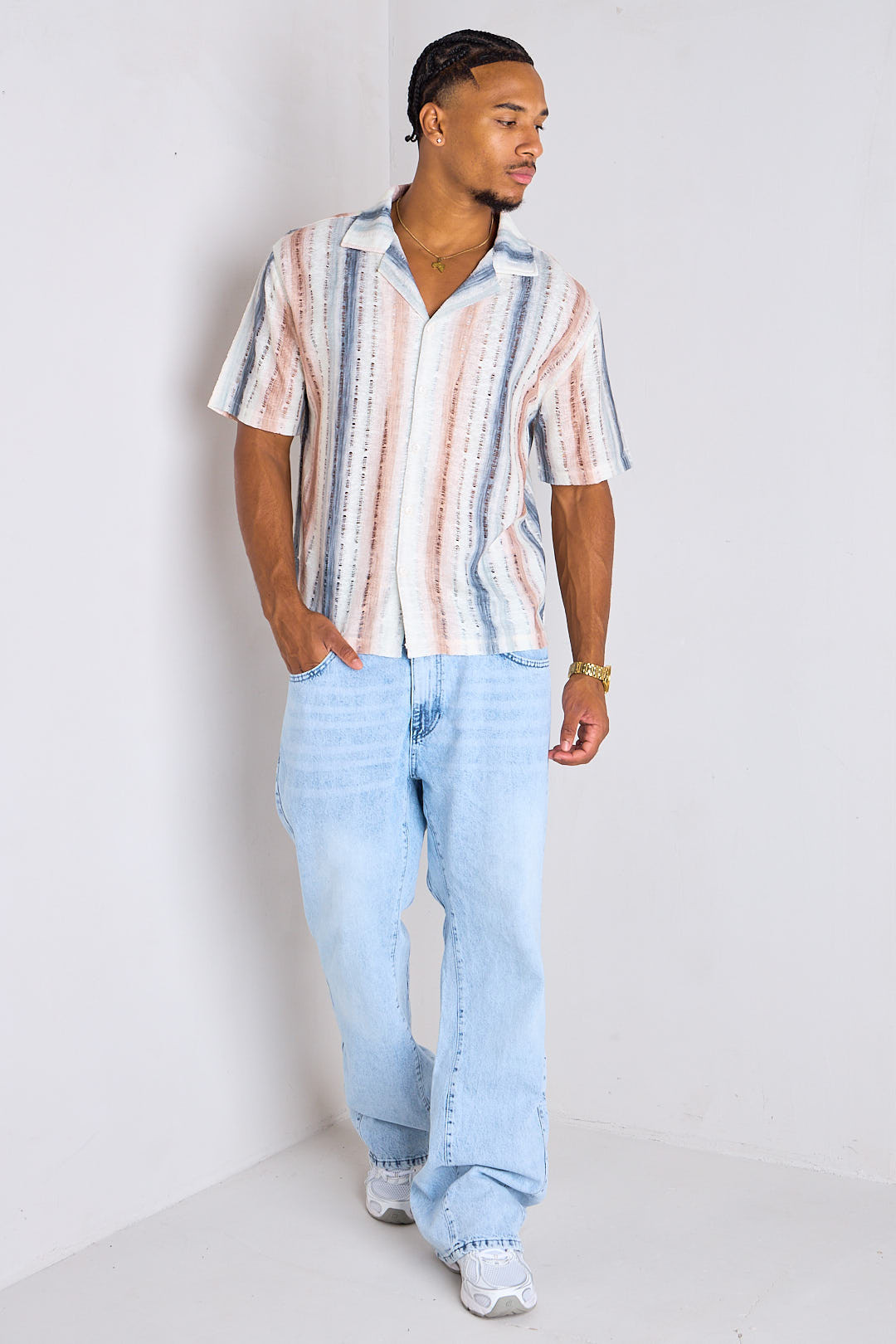 Chemise tons gris et beige ajourée