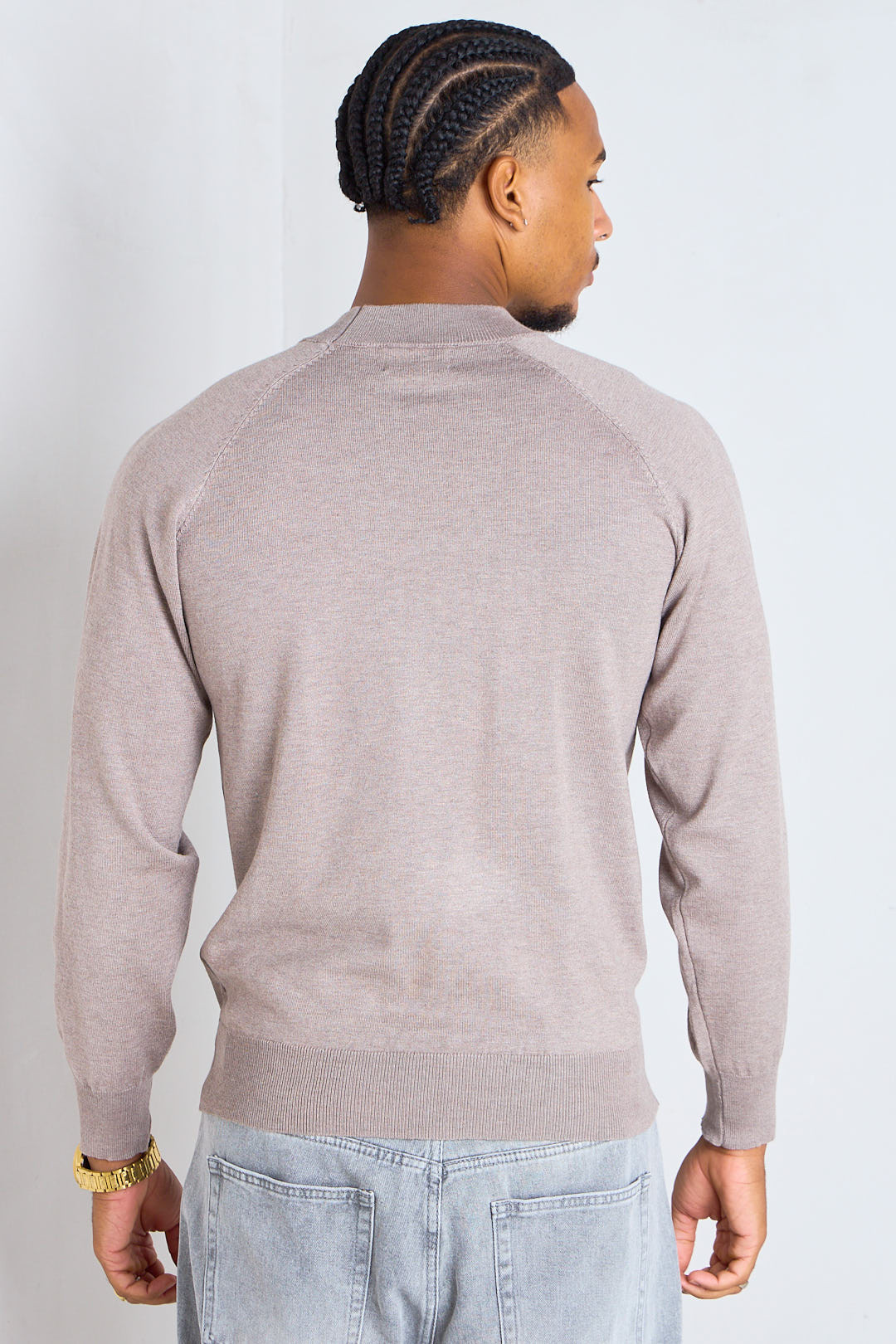 Pull léger marron à manches longues