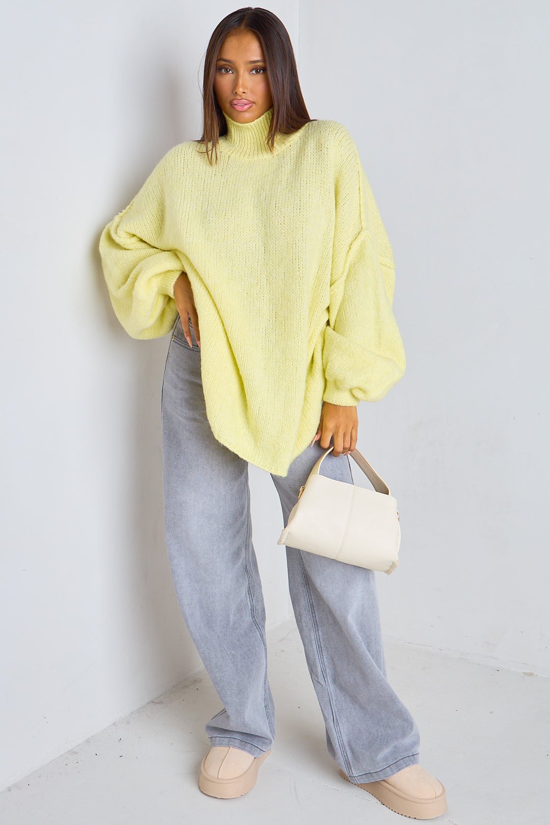 Pull en laine oversize jaune pâle