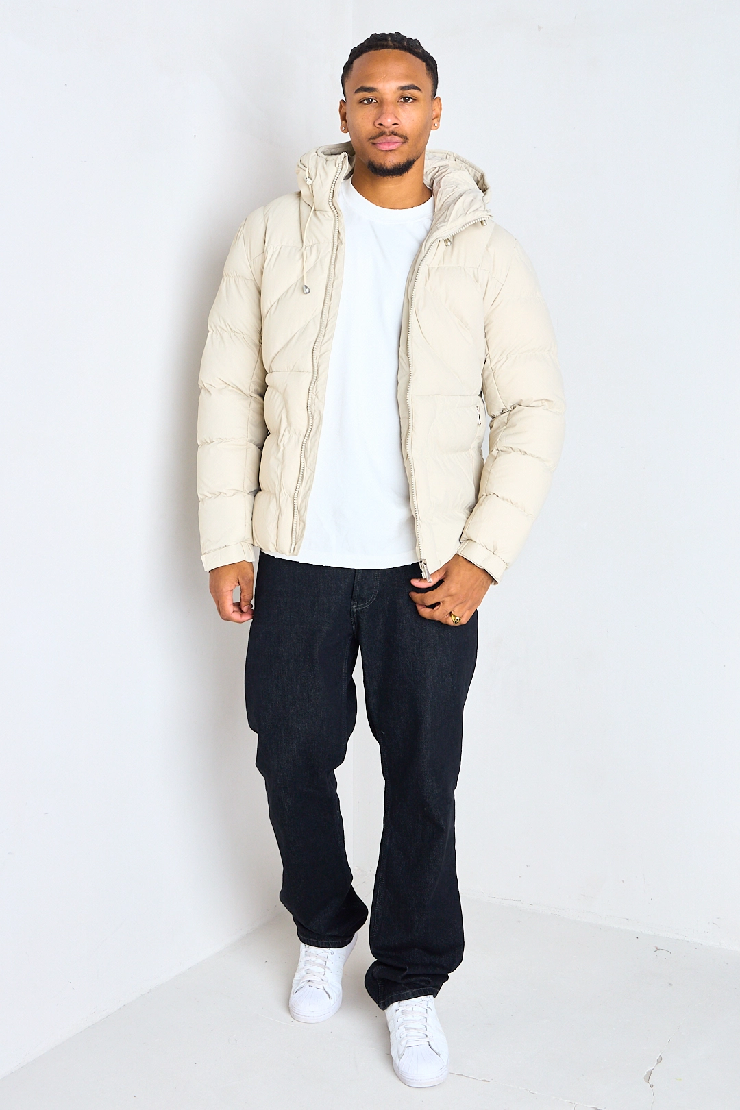 Doudoune matelassée à capuche beige