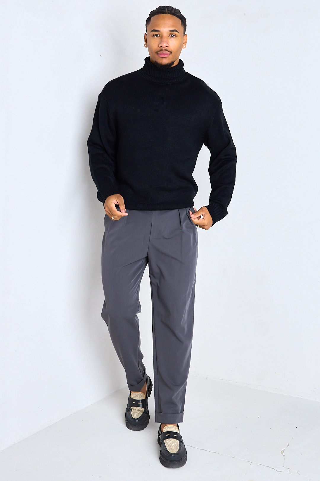Pantalon à pinces gris foncé