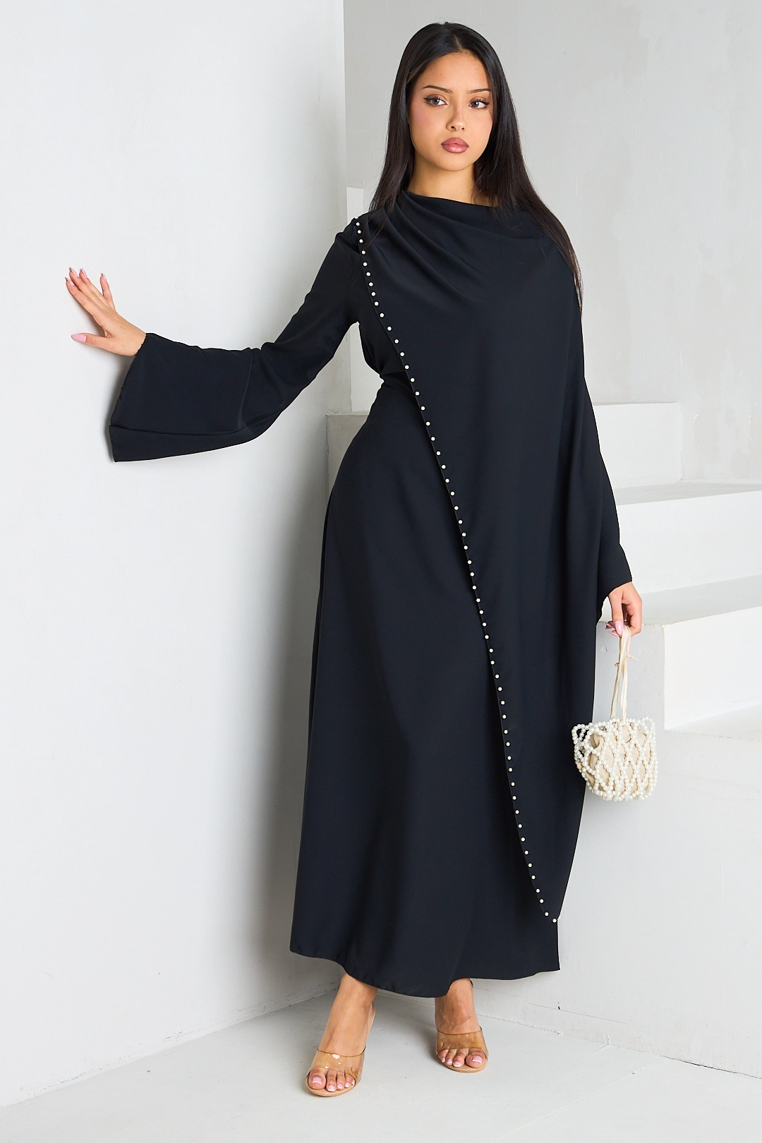 Abaya manches longues pagode effet drapé et perlé noire