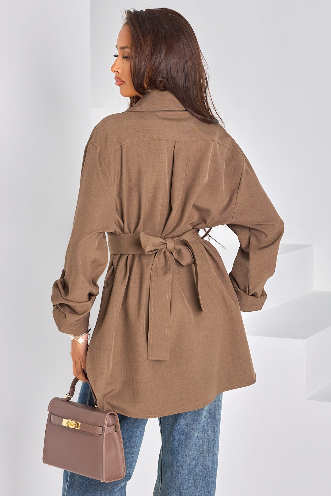 Chemise à manches longues et col à rabats moka