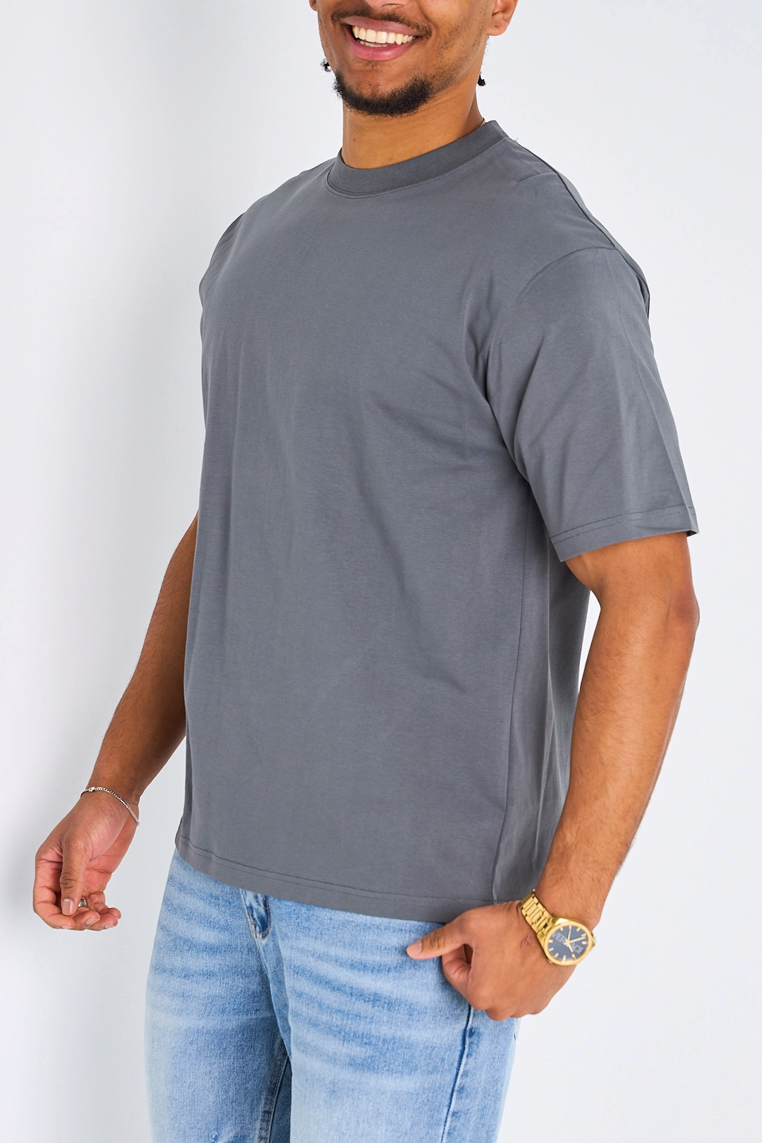 T-shirt à manches courtes basic gris foncé
