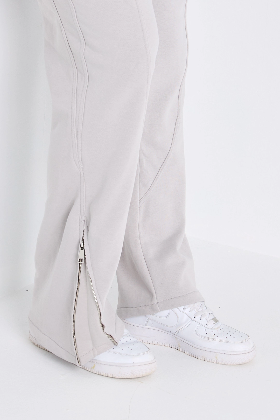 Jogging coupe droite gris
