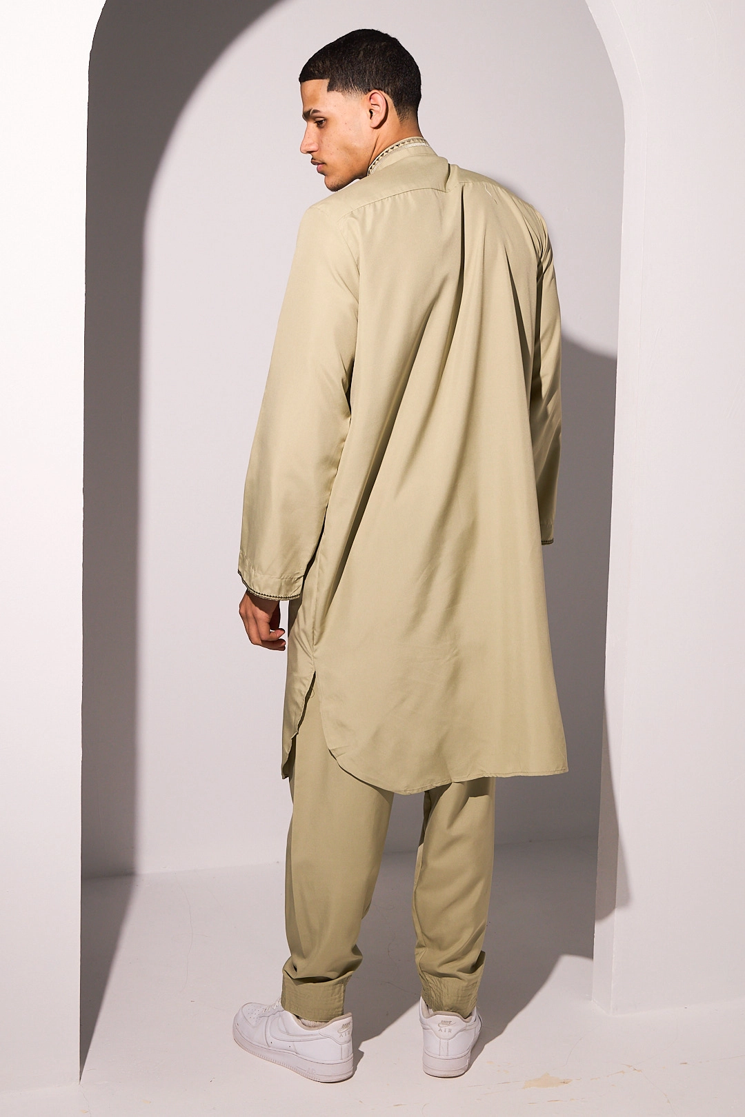 Qamis kaki à motif aztèque