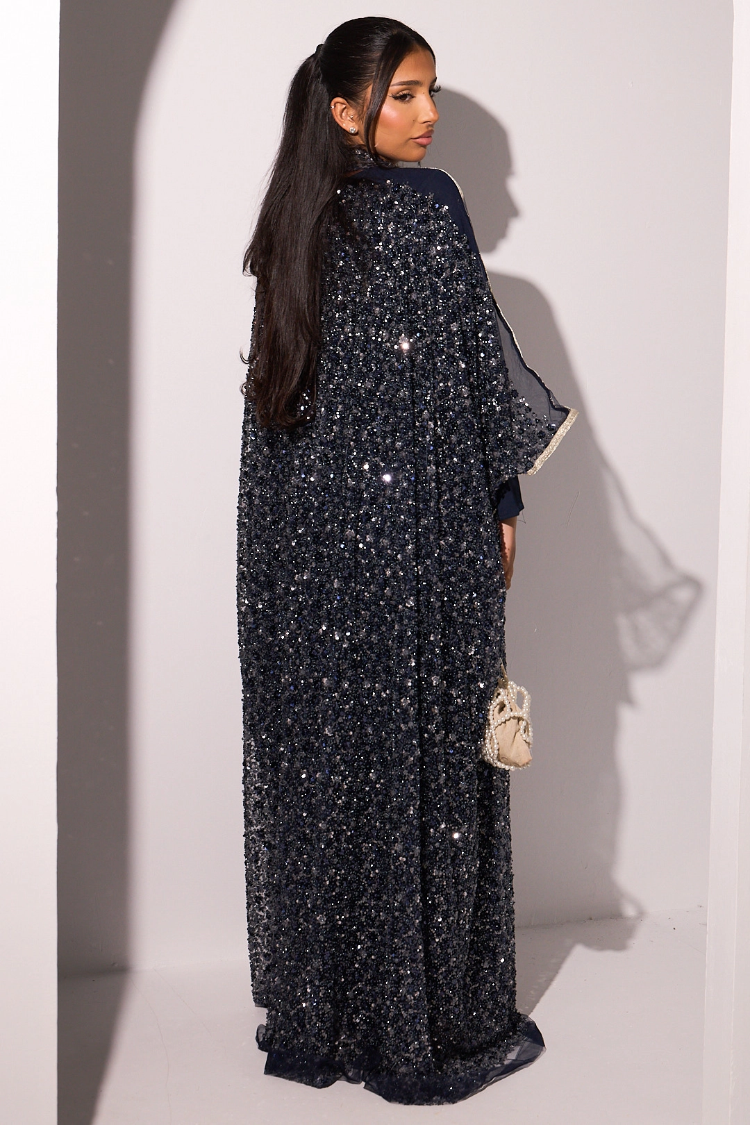 Ensemble deux pièces bleu marine robe + kimono à sequins bleu marine et argenté