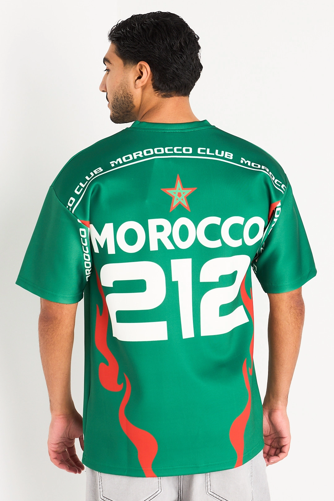 Tee-shirt vert à inscriptions