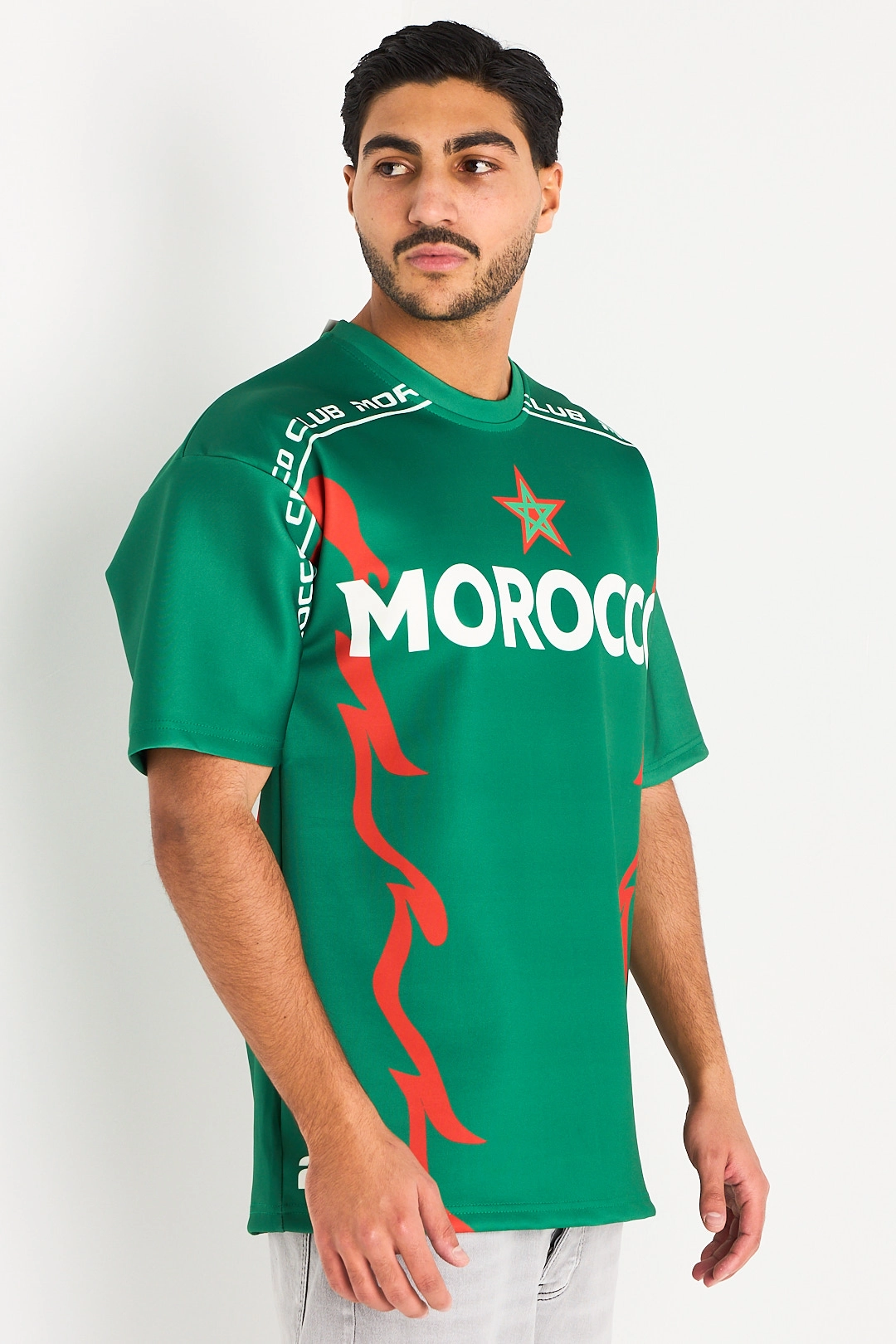 Tee-shirt vert à inscriptions