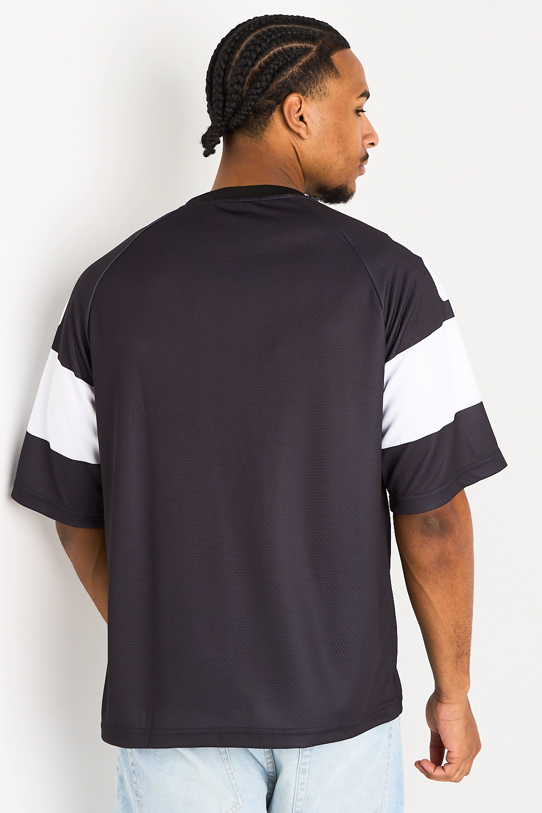 Tee-shirt noir à illustration et broderie