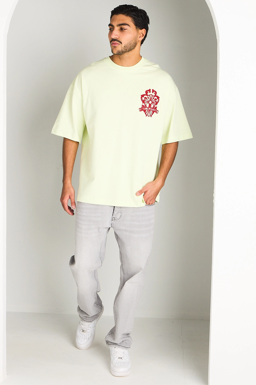 Tee-shirt vert citron à broderies