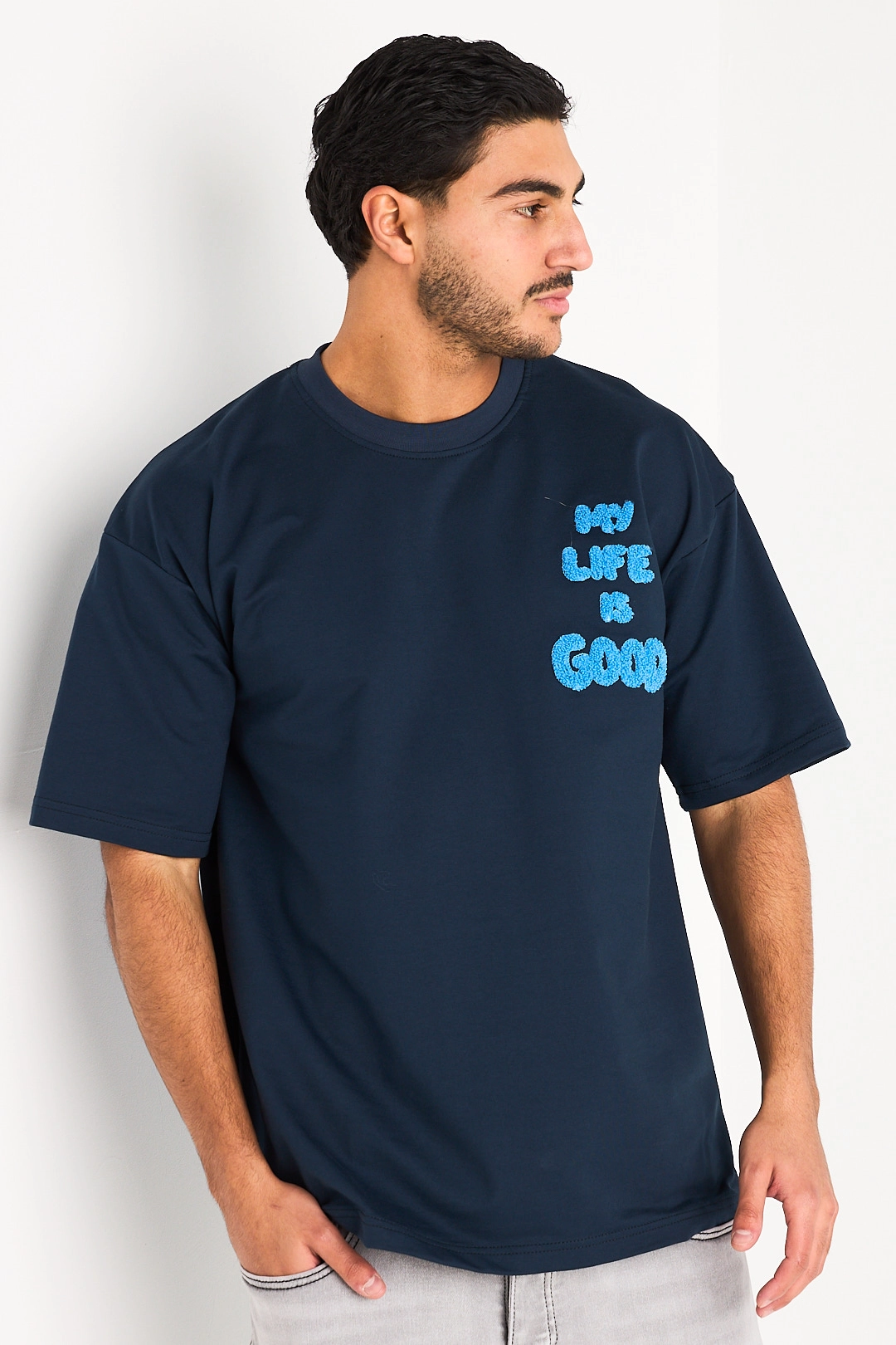 Tee-shirt bleu broderie à la poitrine et dans le dos