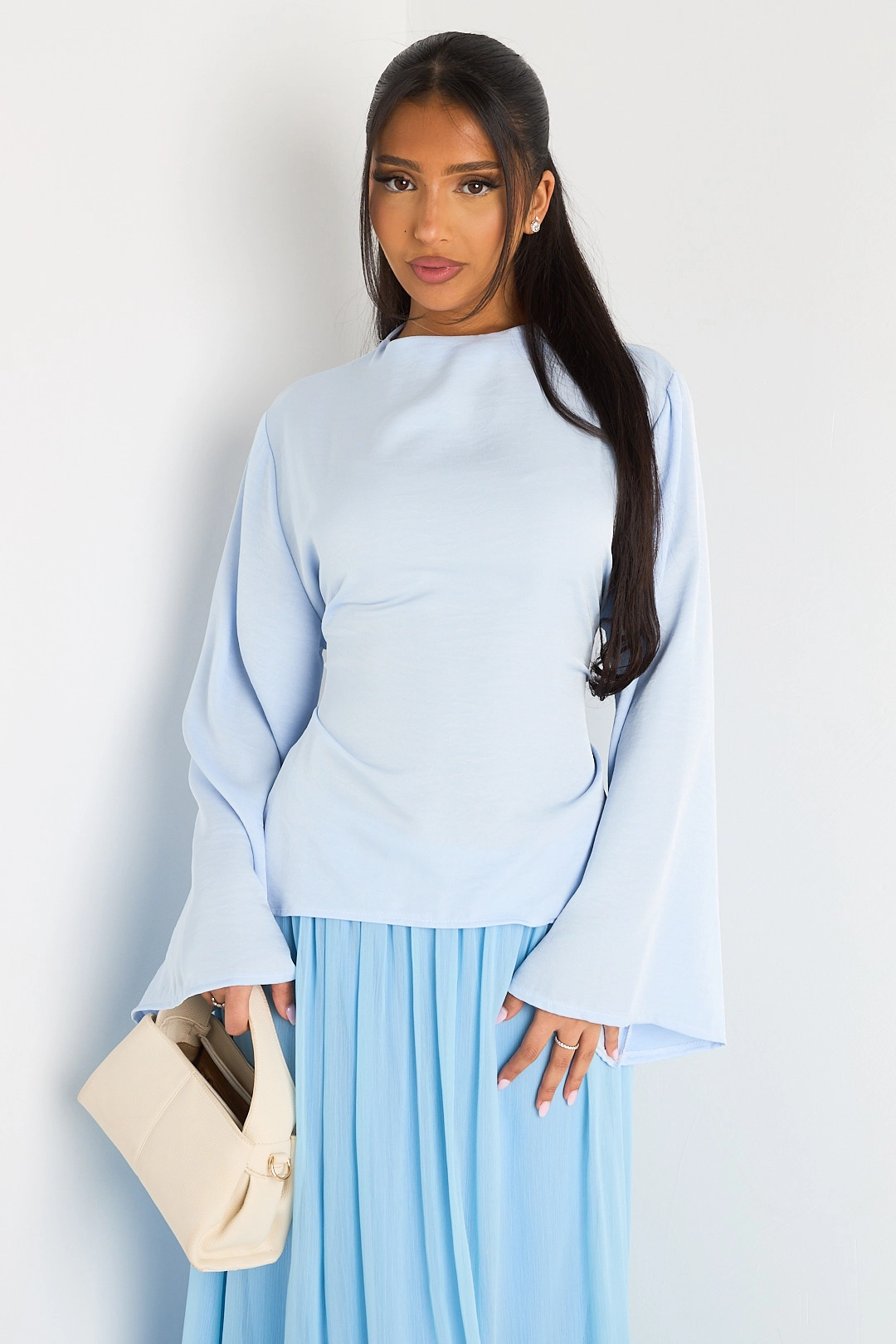 Ensemble deux pièces bleu clair haut cintré + jupe