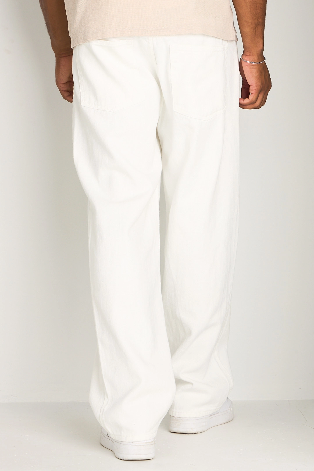 Jean blanc coupe droite