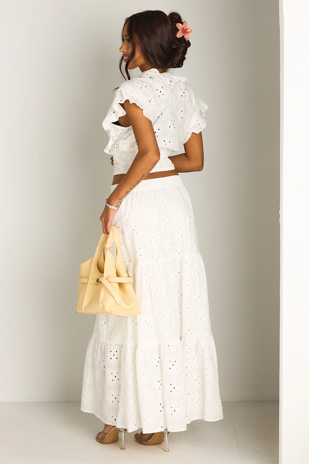Ensemble deux pièces blanc à broderie anglaise top + jupe
