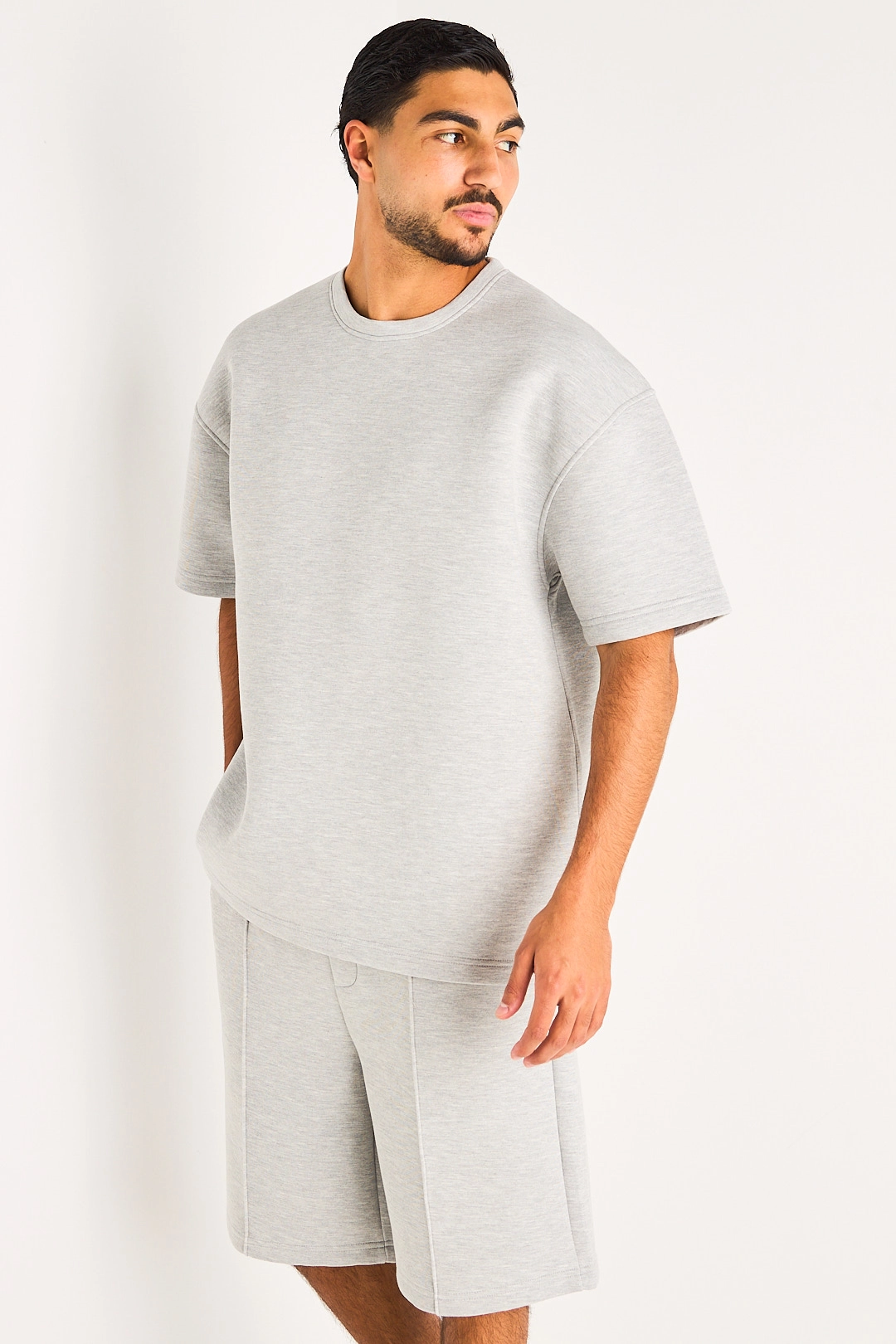 Ensemble deux pièces tee-shirt + short gris