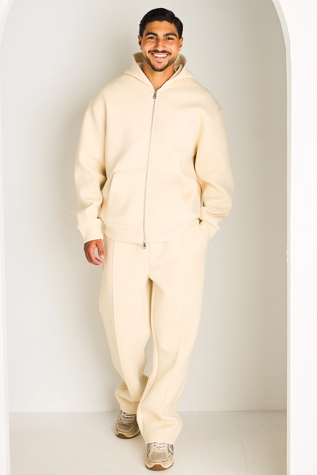 Ensemble 2 pièces : sweat zippé + jogging écru
