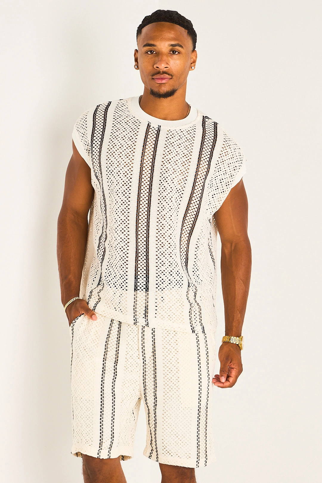 Ensemble deux pièces effet maille blanc tee-shirt + short à rayures verticales noires