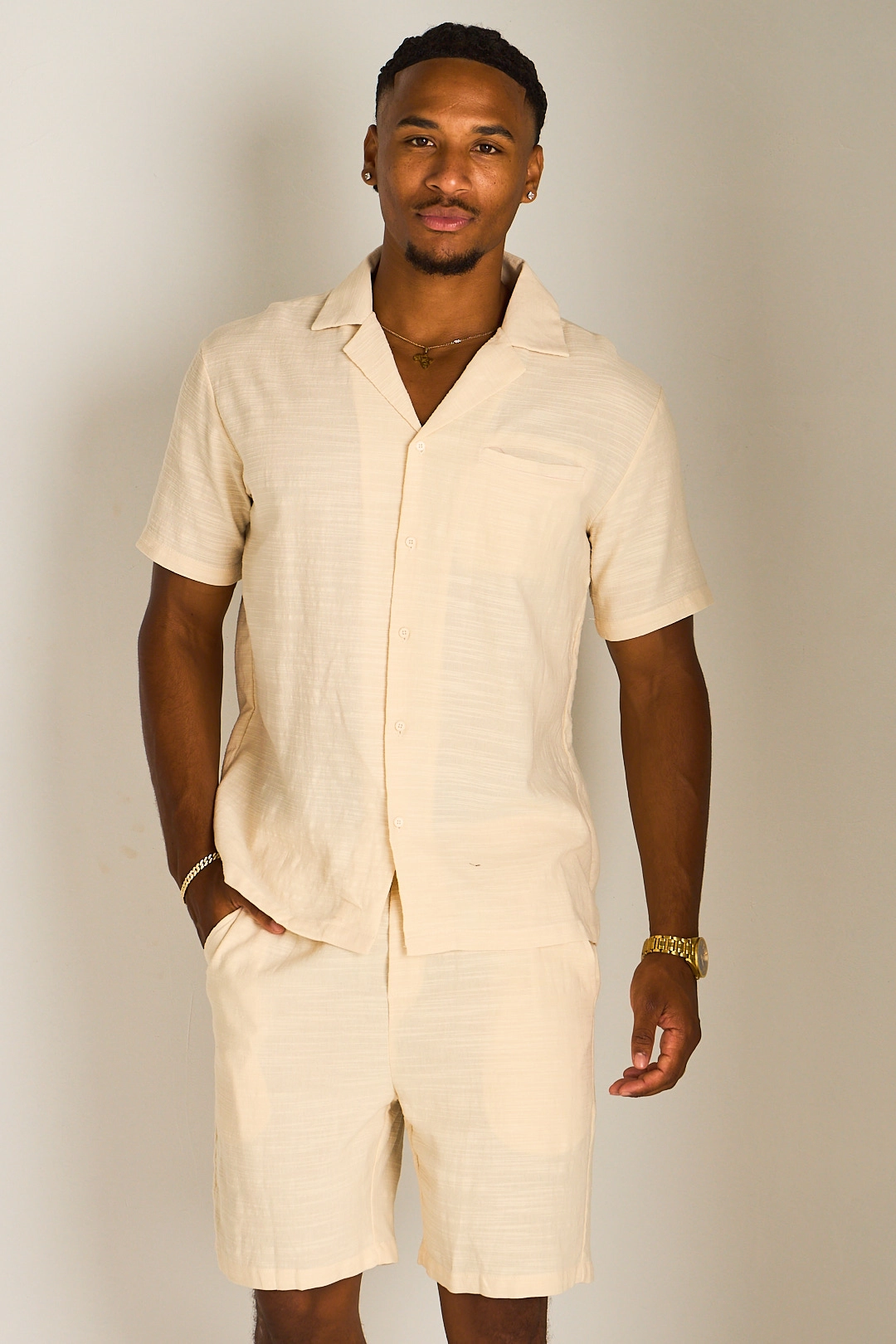 Ensemble deux pièces beige chemise + short