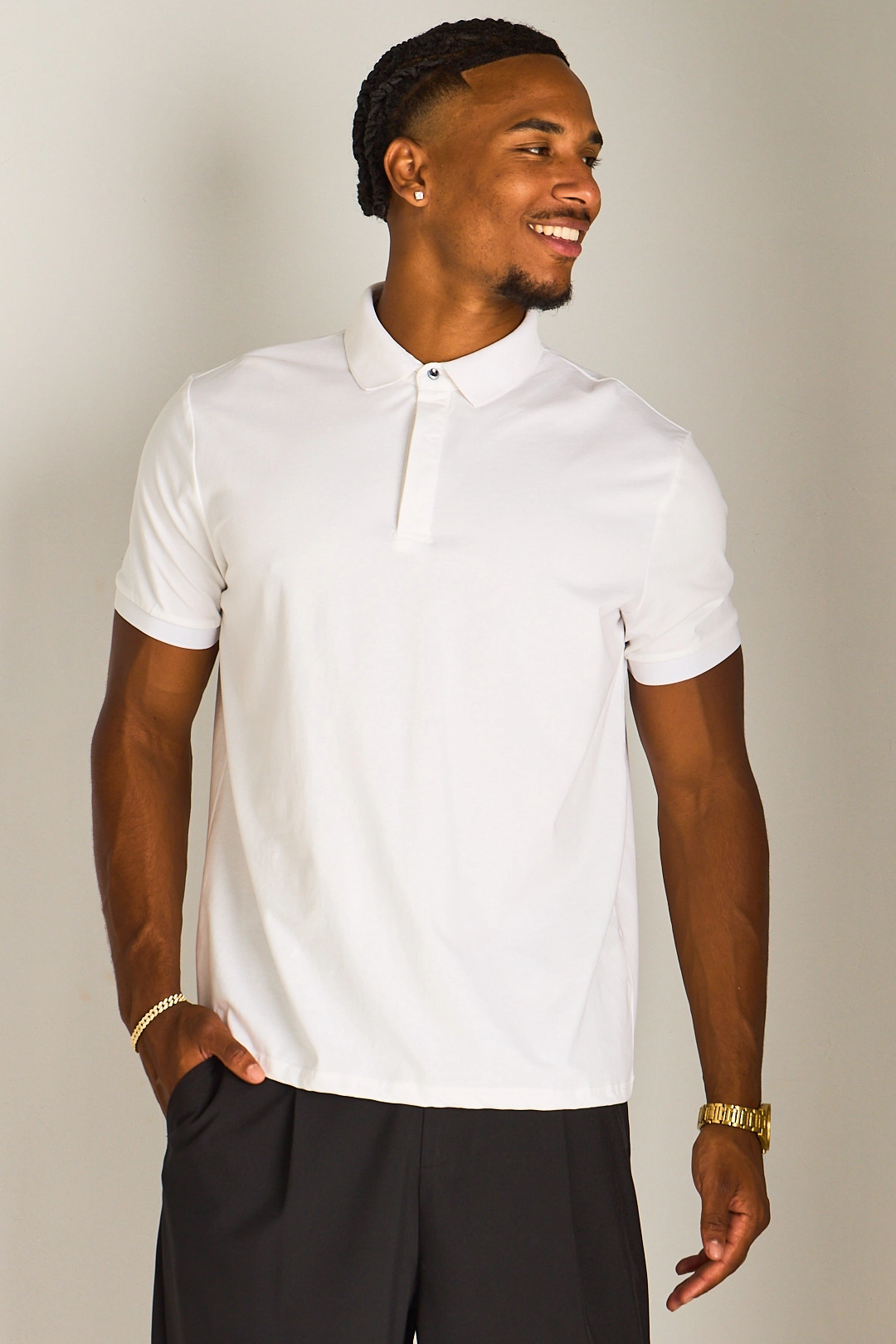 Chemise blanche manches courtes et col à rabats