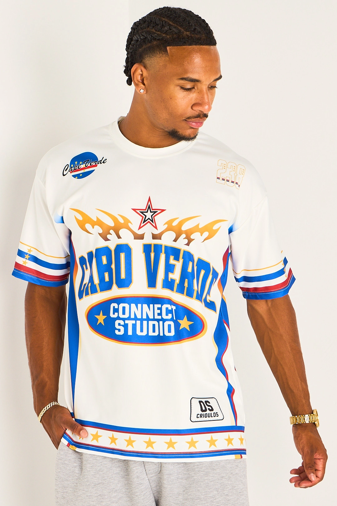 Tee-shirt blanc à inscription '' Cabo Verde "
