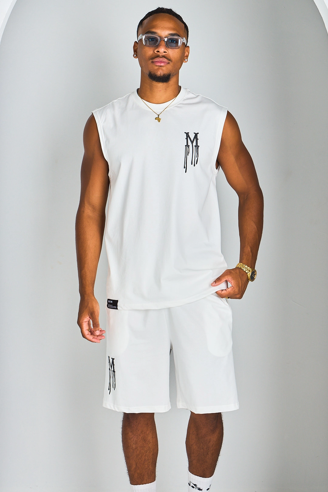 Ensemble 2 pièces : débardeur + short à inscriptions "M" blanc