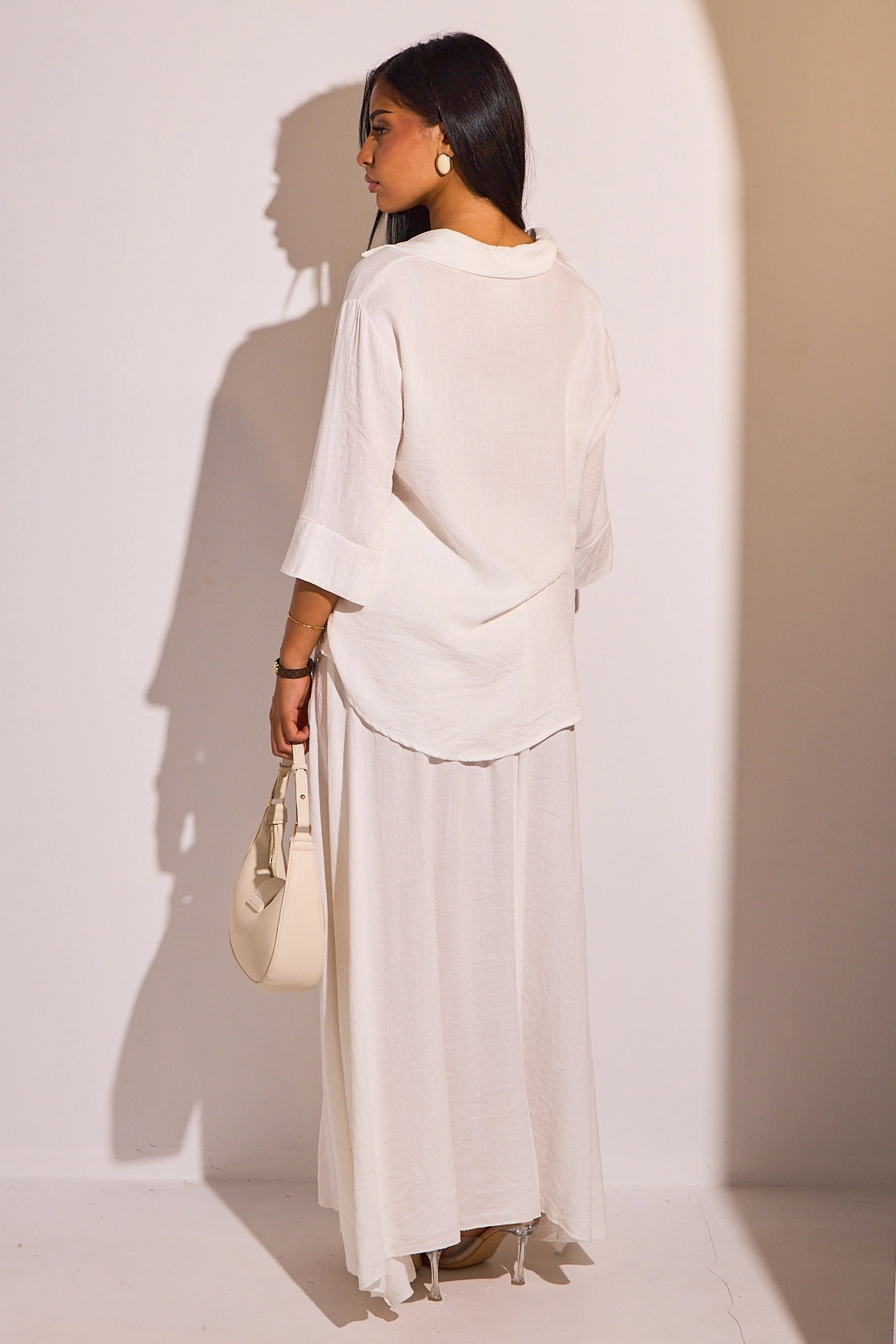 Ensemble deux pièces blanc chemise manches 3/4 + jupe fluide