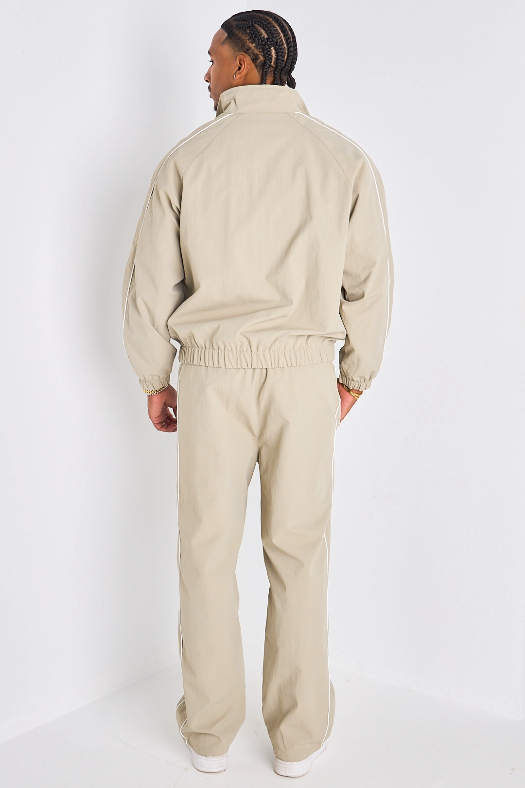 Ensemble survêtement deux pièces taupe à bandes blanches veste + jogging