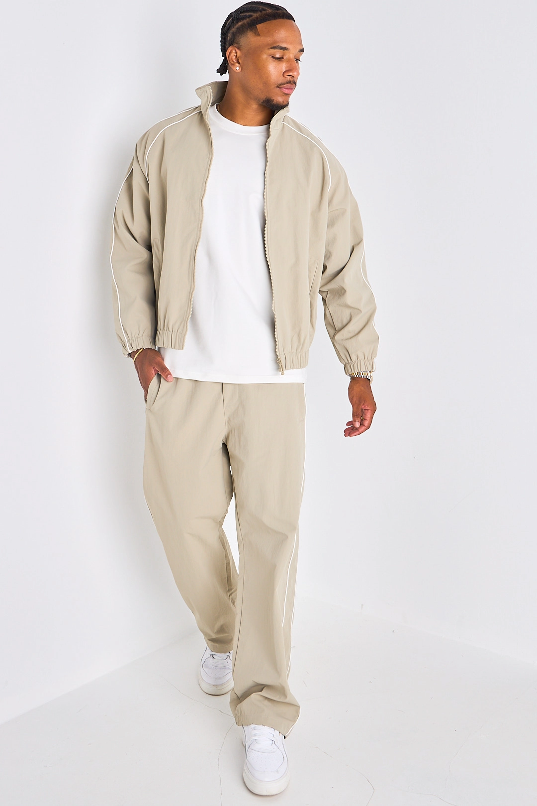 Ensemble survêtement deux pièces taupe à bandes blanches veste + jogging