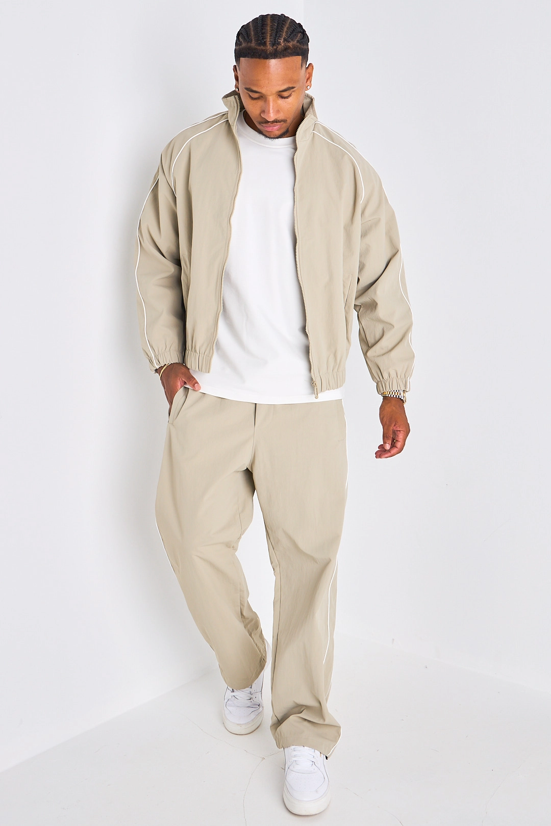 Ensemble survêtement deux pièces taupe à bandes blanches veste + jogging