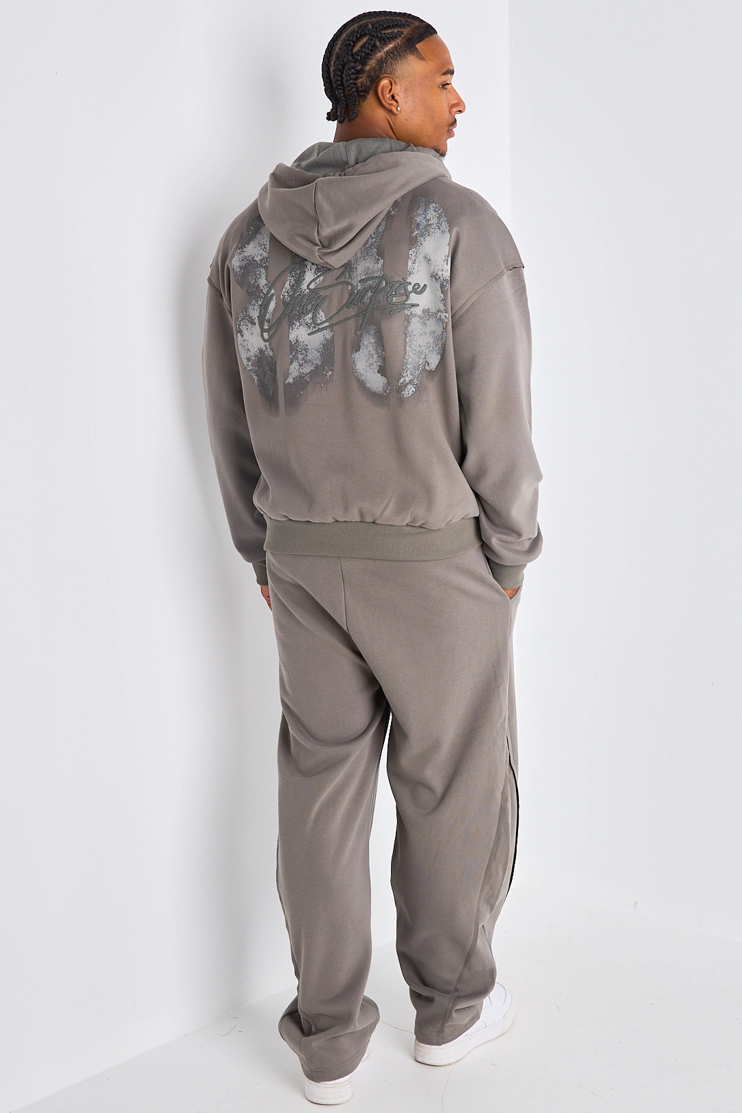Ensemble 2 pièces : Veste à imprimé au dos  + jogging gris ceinturé