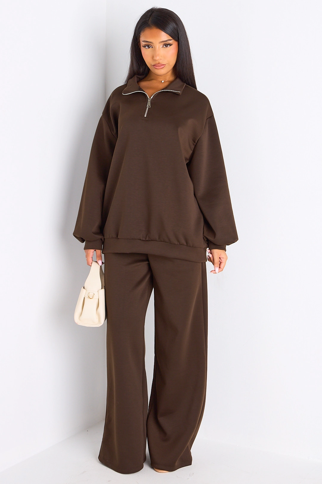 Ensemble deux pièces marron pull + jogging coupe droite