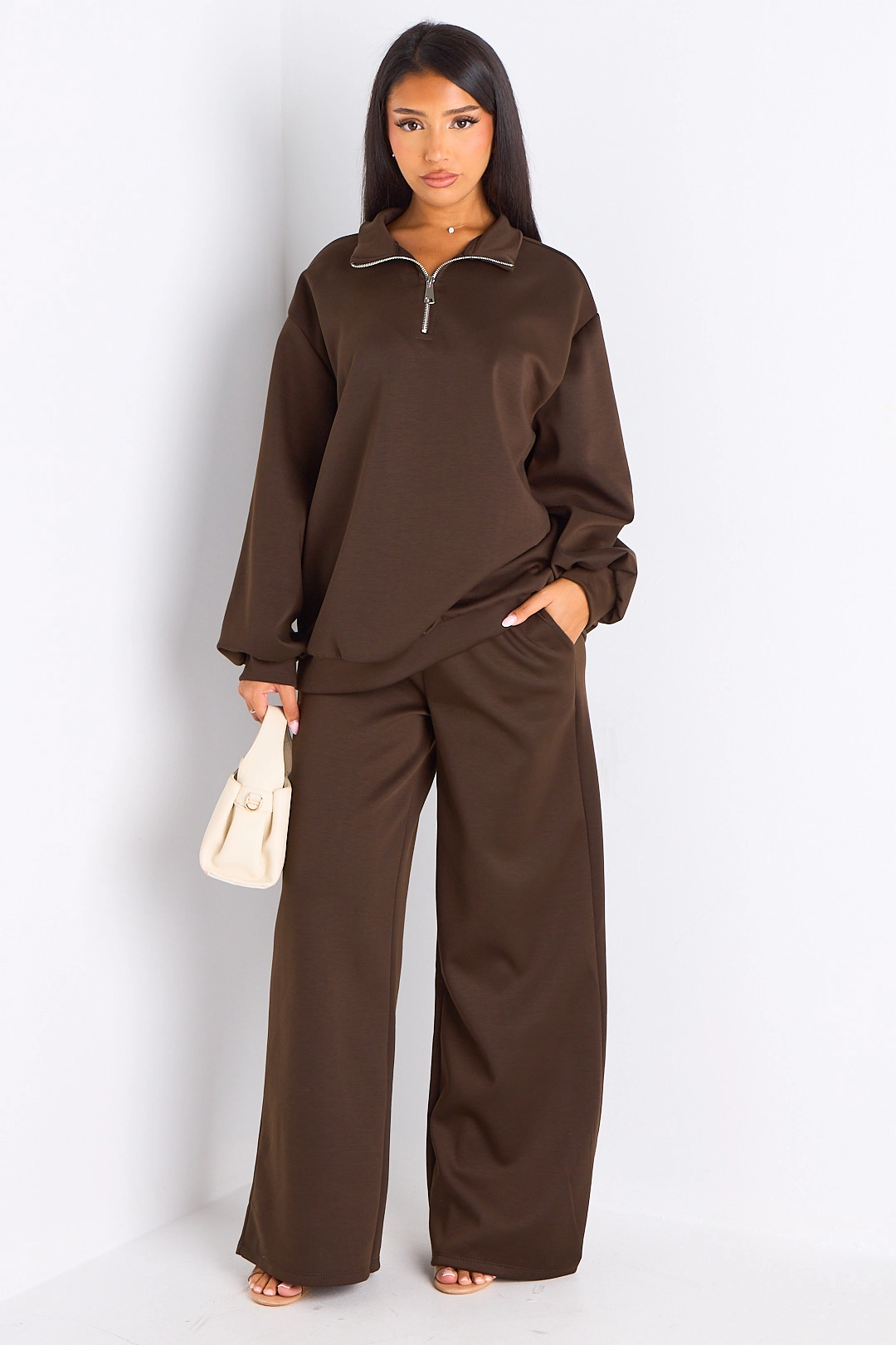 Ensemble deux pièces marron pull + jogging coupe droite