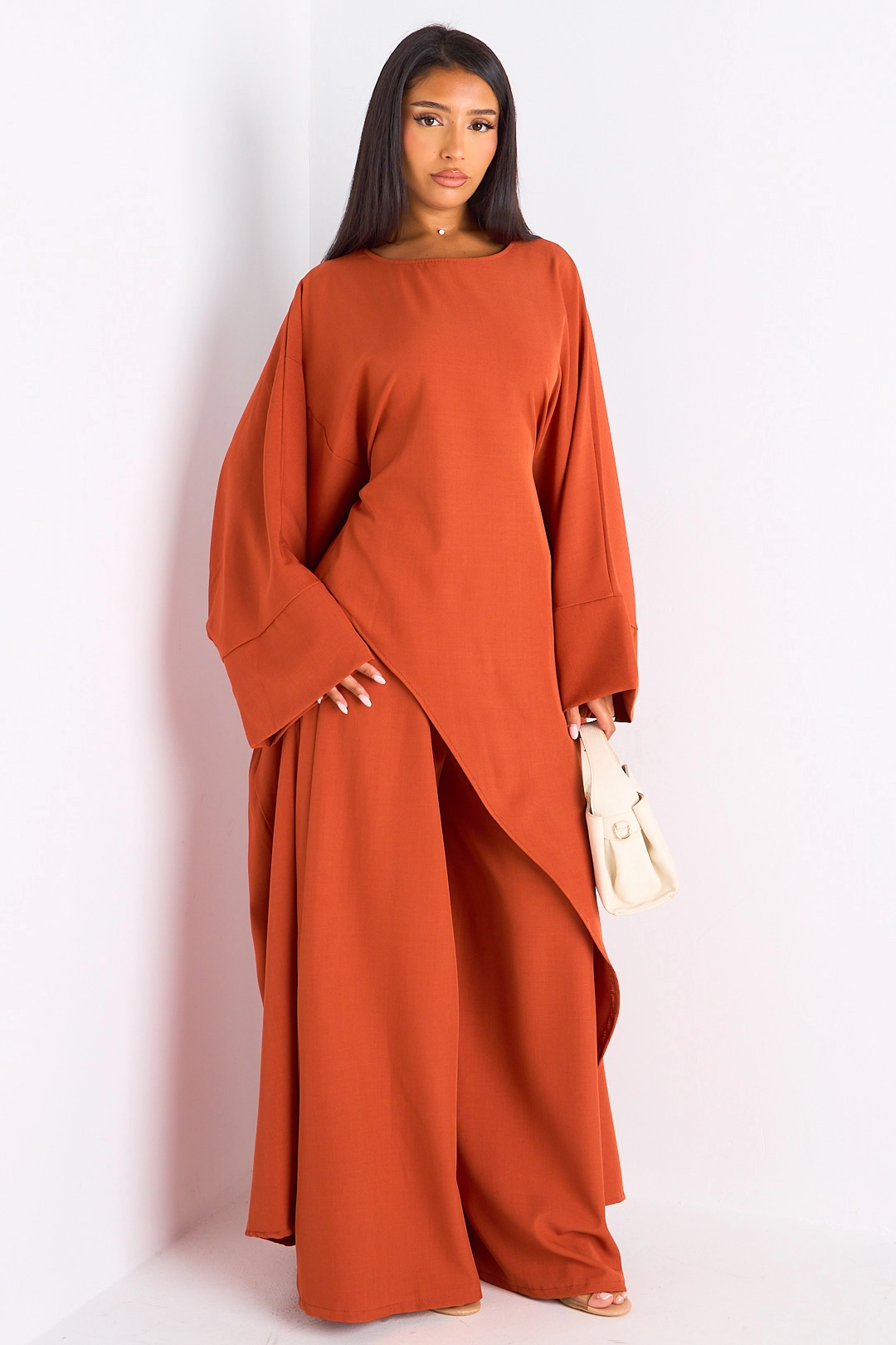Ensemble deux pièces orange longue blouse asymétrique + pantalon coupe droite