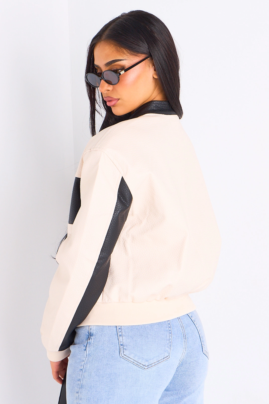 Veste en simili cuir bicolore beige