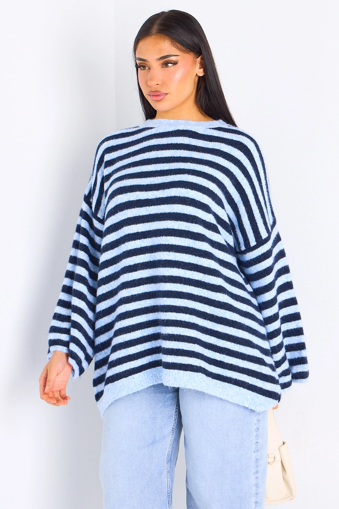 Pull en laine bleu clair à rayures bleu foncé