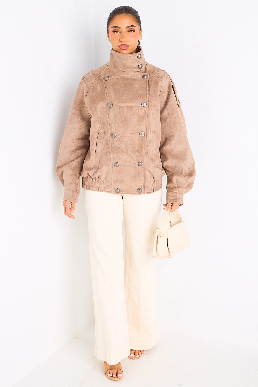 Manteau taupe en suédine à effet boutonné